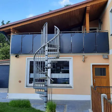 Brigitte Frank Apartman *